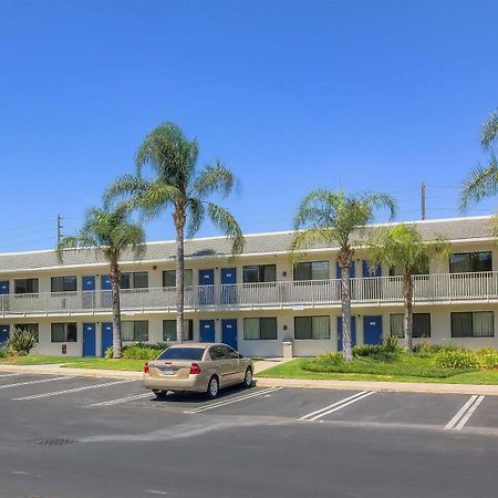 לוס אנג'לס Vagabond Inn Sylmar מראה חיצוני תמונה