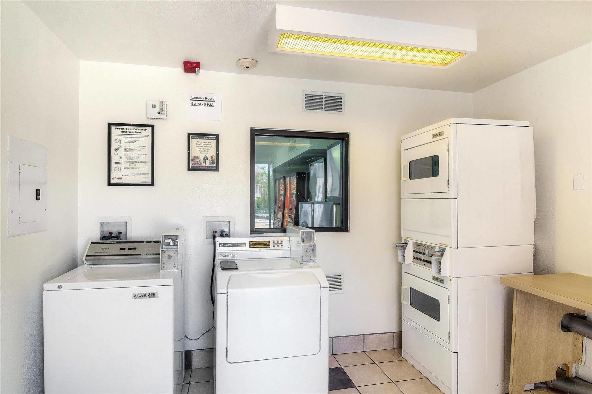 לוס אנג'לס Vagabond Inn Sylmar מראה חיצוני תמונה