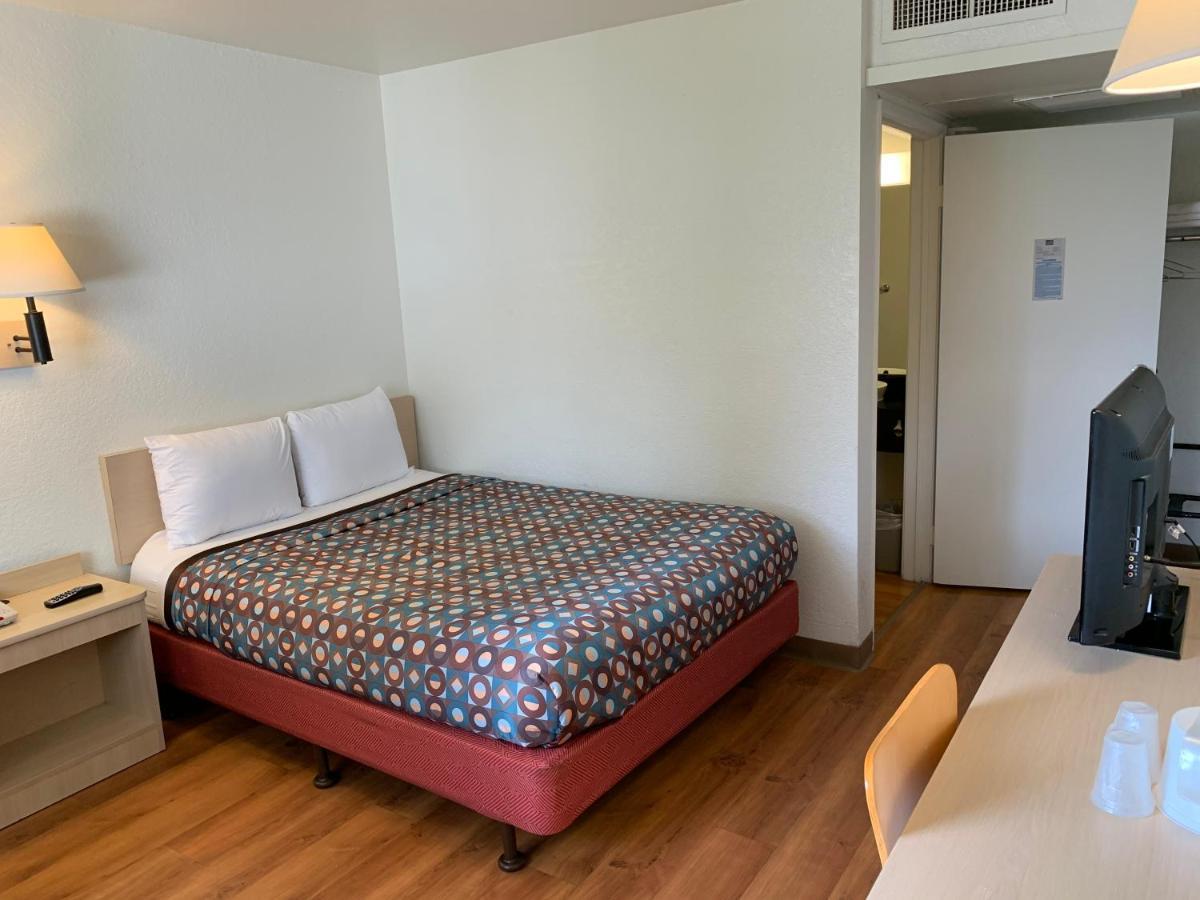 לוס אנג'לס Vagabond Inn Sylmar מראה חיצוני תמונה