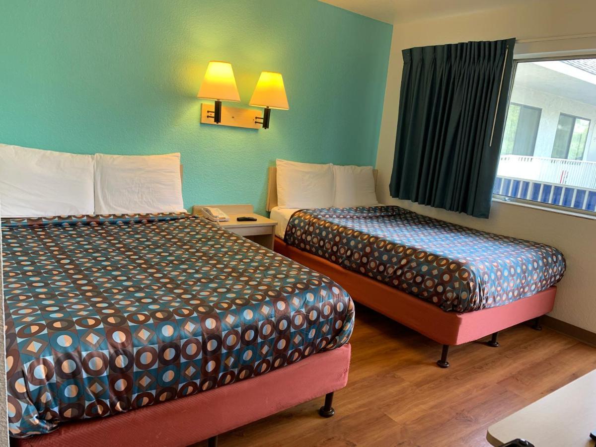 לוס אנג'לס Vagabond Inn Sylmar מראה חיצוני תמונה